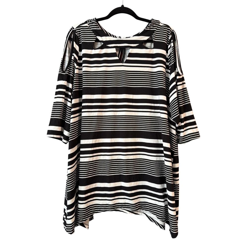 Robert Louis Womens Plus Size Black & White Cold Shoulder Striped Blouse Size 3X